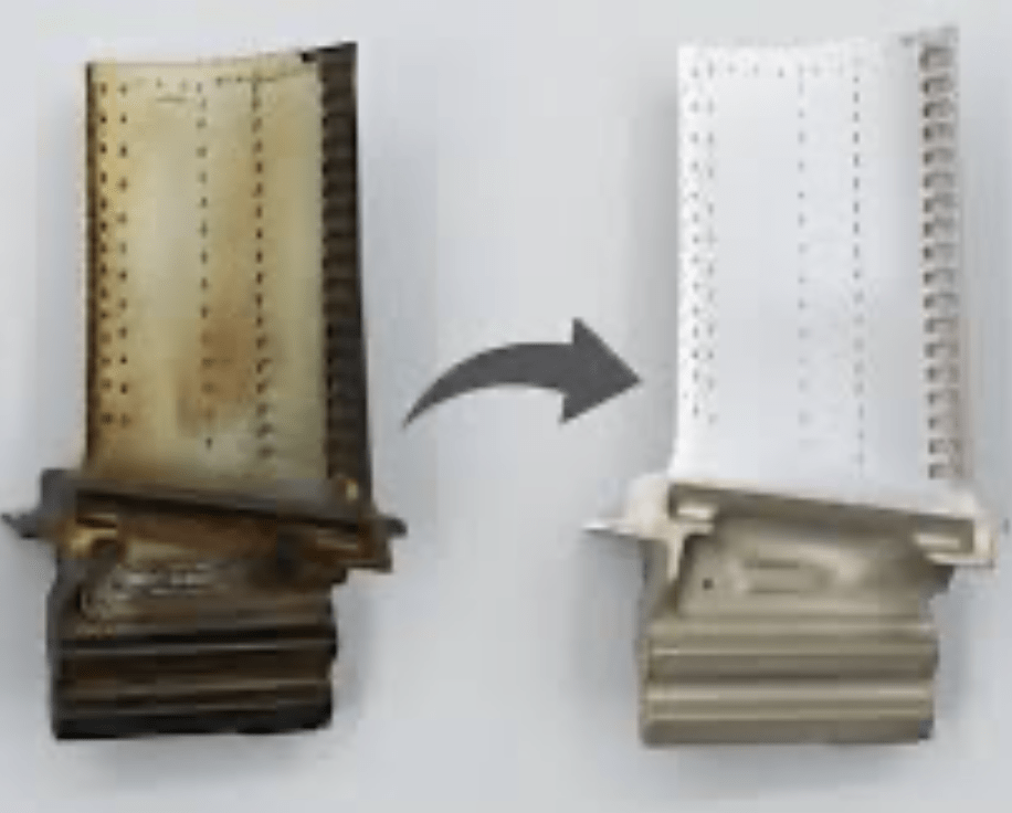 Two identical metal turbine blades are shown; the left one, a burnt gasturbine spare part, is darkened and damaged, while the right blade—a clean and shiny HPT blade (PN 2100M96P05, Qty 80 with 15730 CR)—is pristine. An arrow points from the burnt blade to the clean HPT blade.